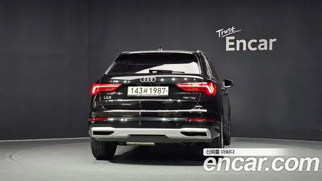 Audi Q3 2020 — Фото 4/20