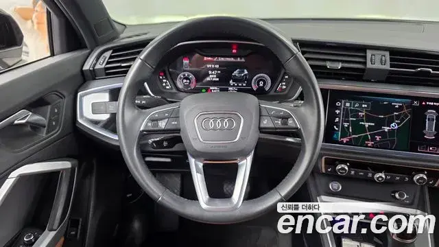 Audi Q3 2020 — Фото 13/20
