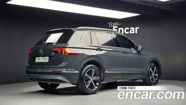 Volkswagen Tiguan 2018 — Şəkil 3/20