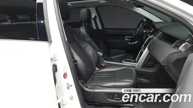 Land Rover Discovery Sport 2019 — Şəkil 10/42