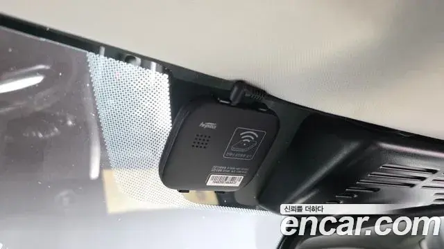 Land Rover Discovery Sport 2019 — Şəkil 35/42