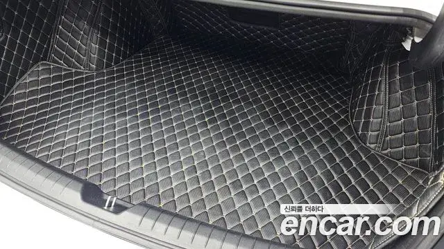 Hyundai Sonata Hybrid 2019 — Photo 27/30