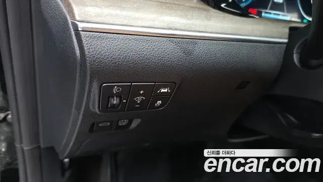 Kia K5 2022 — Şəkil 22/33