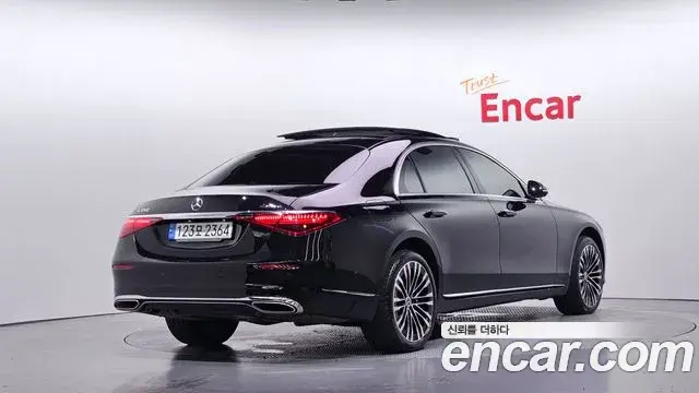 Mercedes-Benz S-Class 2022 — ფოტო 27/36