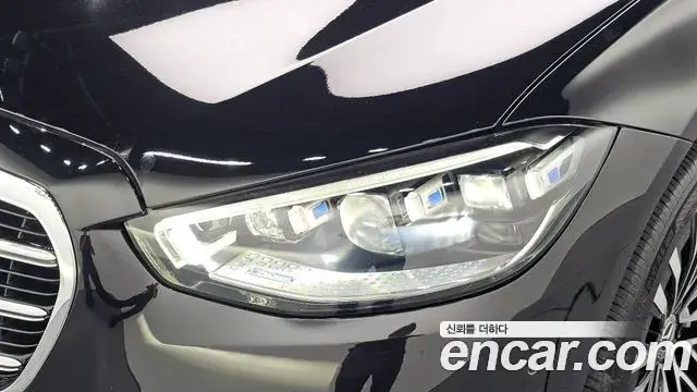 Mercedes-Benz S-Class 2022 — ფოტო 32/36