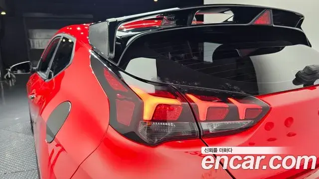Hyundai Veloster 2019 — Şəkil 4/30