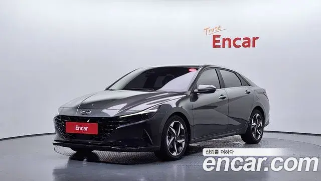 Hyundai Avante 2022 — Фото 1/20