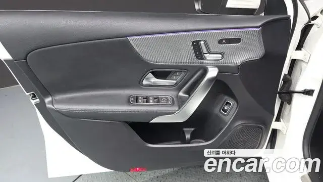 Mercedes-Benz A-Class 2021 — ფოტო 17/30
