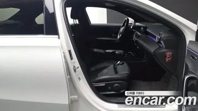 Mercedes-Benz A-Class 2021 — ფოტო 13/30