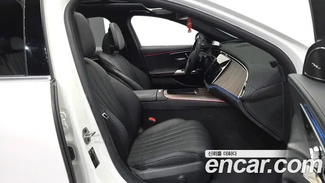Mercedes-Benz E-Class 2024 — ფოტო 11/16