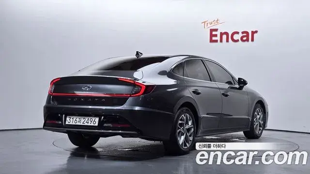 Hyundai Sonata 2022 — Фото 1/20