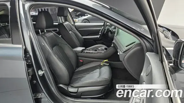 Hyundai Sonata Hybrid 2022 — Şəkil 16/30