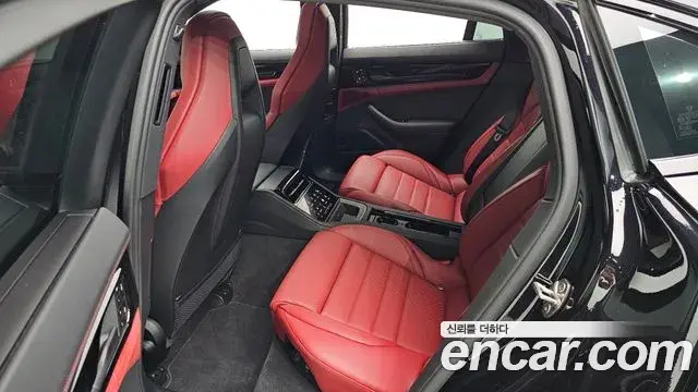 Porsche Panamera 2025 — Şəkil 19/30