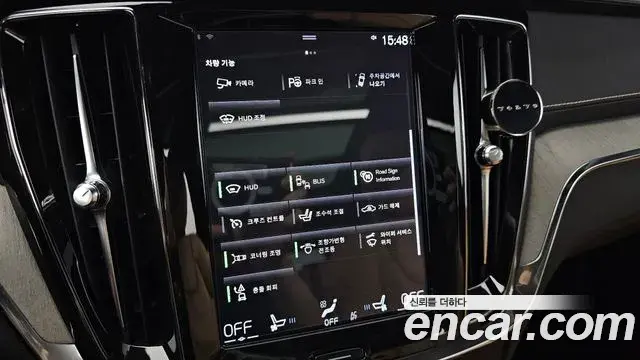 Volvo V60 Cross Country 2019 — ფოტო 33/35