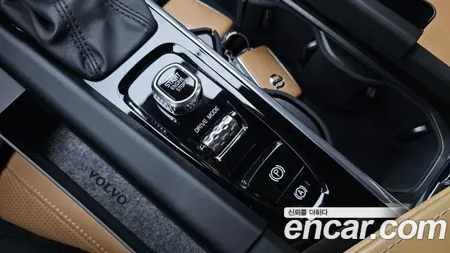 Volvo V60 Cross Country 2019 — ფოტო 16/35