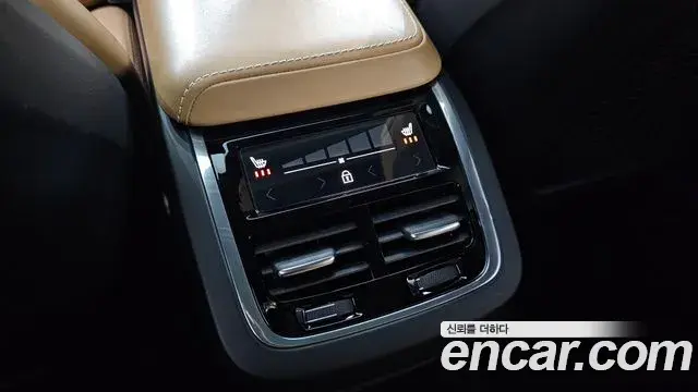 Volvo V60 Cross Country 2019 — ფოტო 35/35