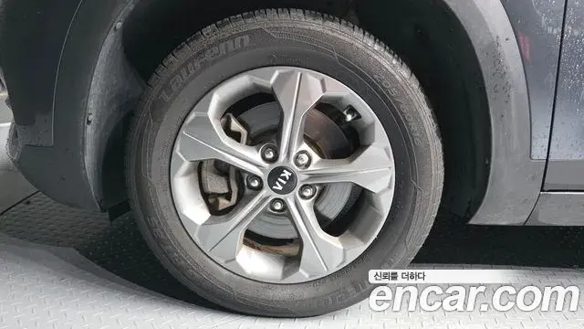 Kia Seltos 2021 — Photo 11/20