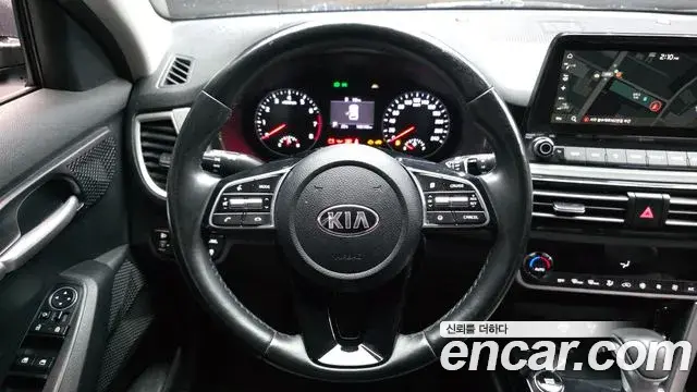 Kia Seltos 2021 — Photo 17/20