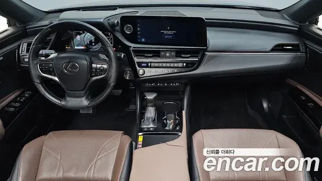 Lexus ES300h 2023 — Şəkil 2/20