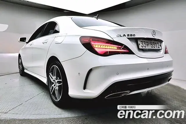 Mercedes-Benz CLA-Class 2018 — Photo 7/20