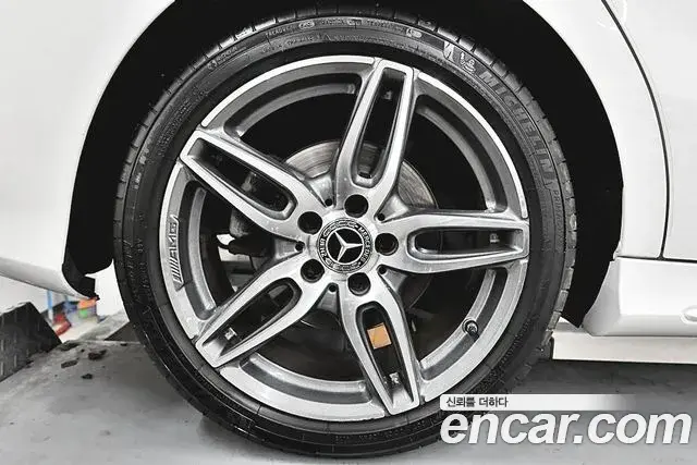 Mercedes-Benz CLA-Class 2018 — Photo 14/20