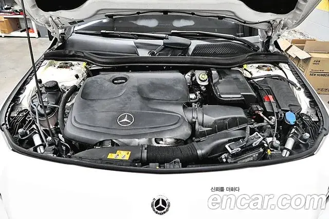 Mercedes-Benz CLA-Class 2018 — Photo 11/20