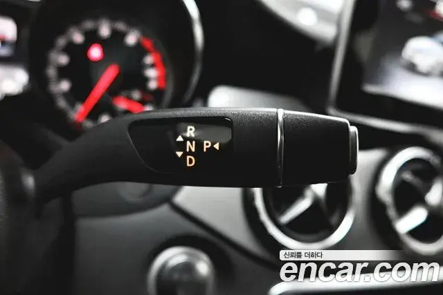 Mercedes-Benz CLA-Class 2018 — Photo 19/20