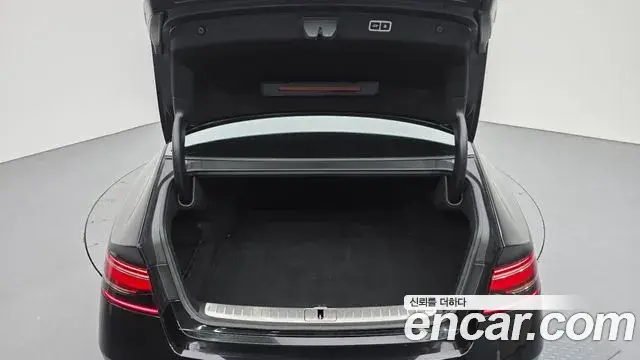 Genesis G90 2022 — Şəkil 7/20