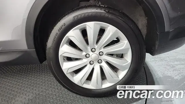 Land Rover Discovery Sport 2020 — Şəkil 6/36