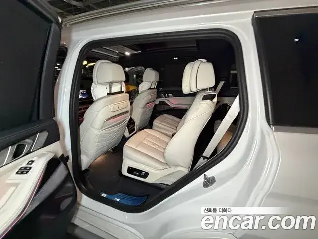 BMW X7 2025 — Şəkil 2/11