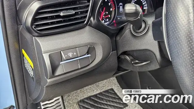 Hyundai Veloster 2020 — Фото 19/20