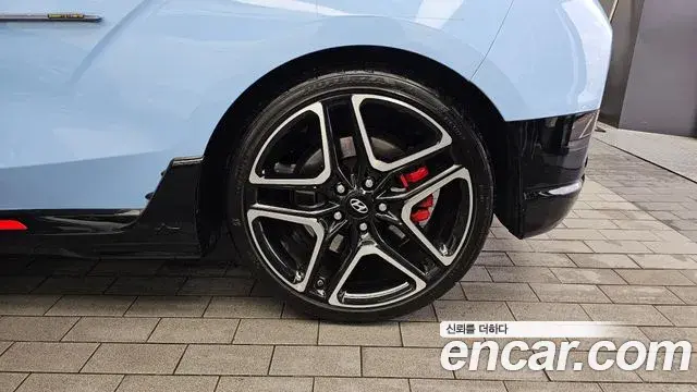 Hyundai Veloster 2020 — Photo 27/30