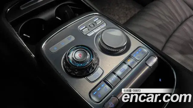 Genesis G90 2023 — ფოტო 37/39