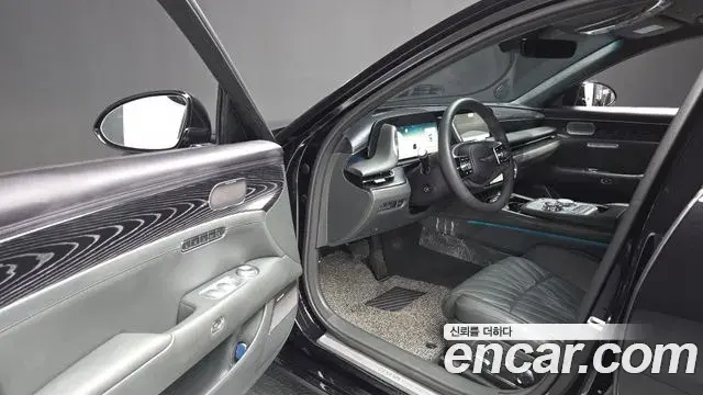 Genesis G90 2023 — ფოტო 31/39