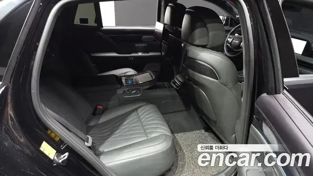 Genesis G90 2023 — ფოტო 26/39
