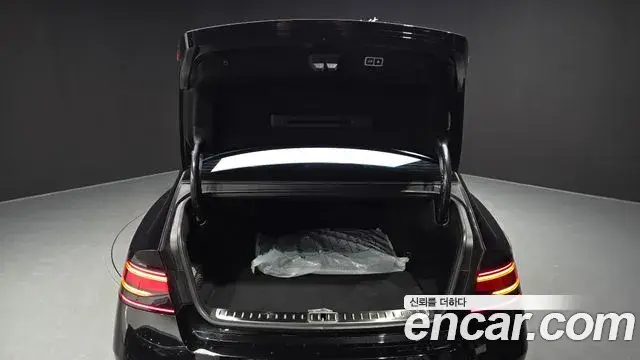 Genesis G90 2023 — ფოტო 3/39