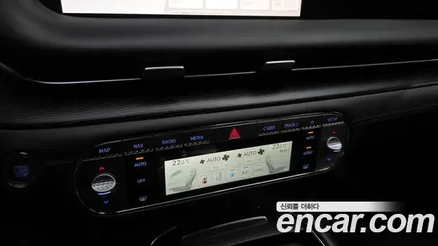 Genesis G90 2023 — ფოტო 36/39
