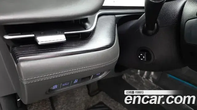 Genesis G90 2023 — ფოტო 24/39