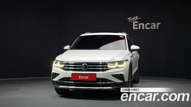 Volkswagen Tiguan 2021 — Photo 3/20
