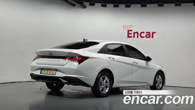 Hyundai Avante 2022 — Фото 2/20