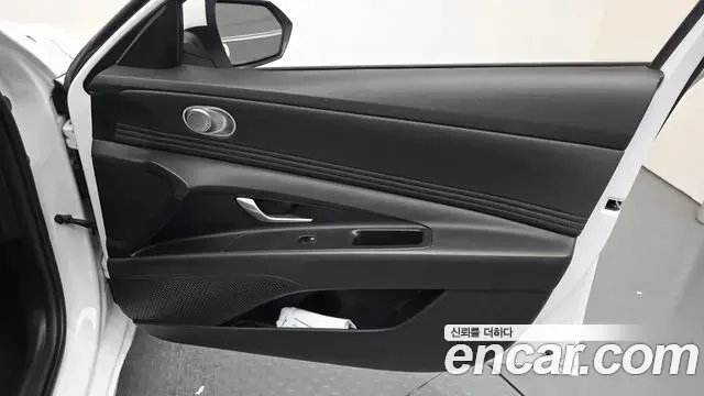 Hyundai The New Avante Hybrid 2022 — ფოტო 22/30