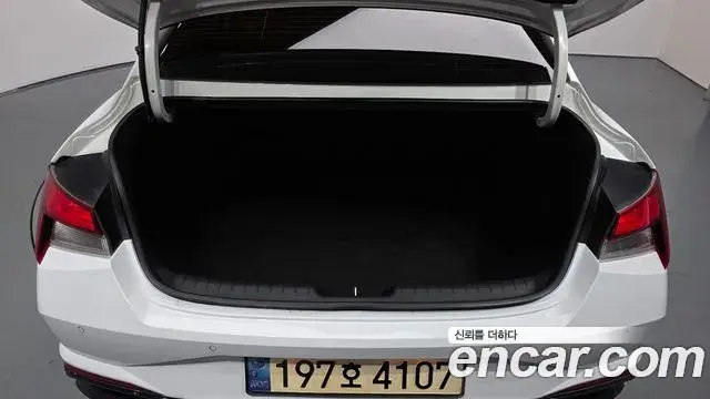 Hyundai The New Avante Hybrid 2022 — ფოტო 20/30