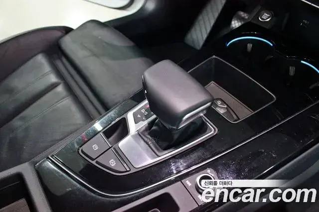Audi A4 2022 — Photo 12/20