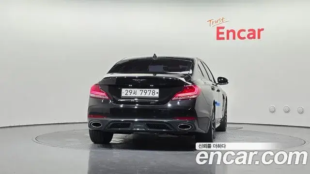 Genesis G70 2018 — Photo 12/20