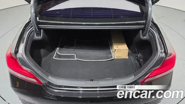 Genesis G70 2018 — Photo 10/20
