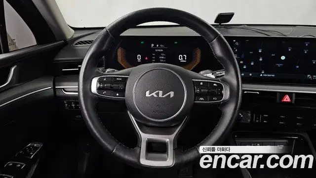 Kia K5 2025 — Фото 12/20