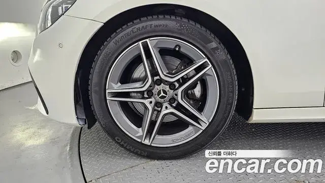 Mercedes-Benz E-Class 2023 — Фото 5/20