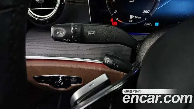 Mercedes-Benz E-Class 2023 — Фото 18/20