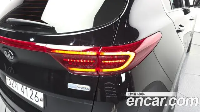 Kia Sportage The Bold 2018 — Photo 3/31