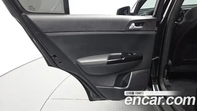 Kia Sportage The Bold 2018 — Photo 19/31